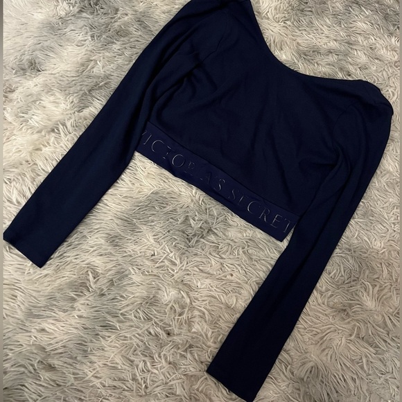 Victoria's Secret Tops - Victoria secret long sleeve top